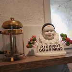 Nyaraló Le Merlat *