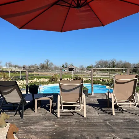 Le Merlat Vakantiehuis *