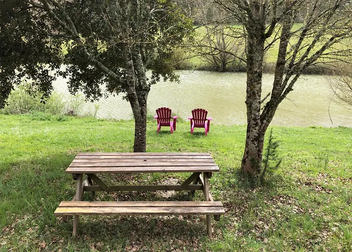 Le Merlat Vakantiehuis *